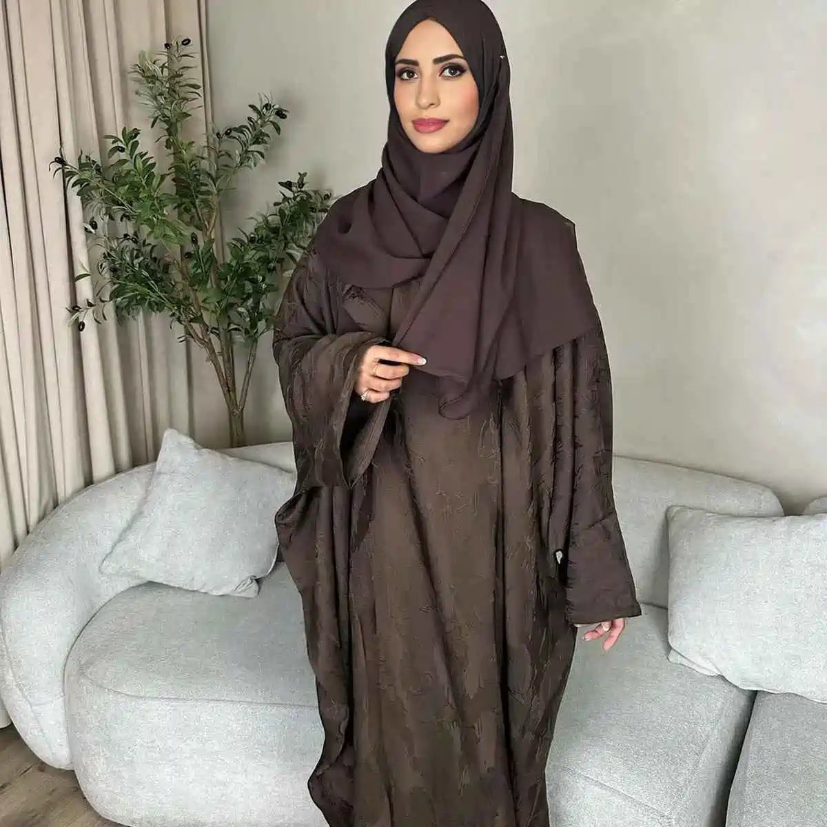 فستان عباية ساتان جاكار ثلاثي الأبعاد #25002