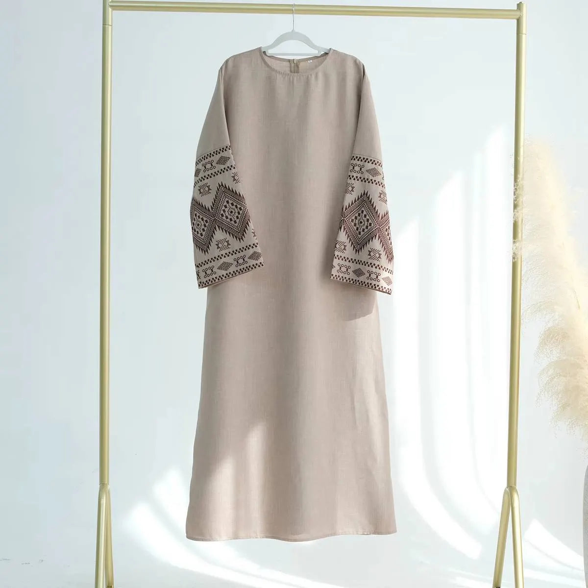 عباية مطرزة بأكمام #24901