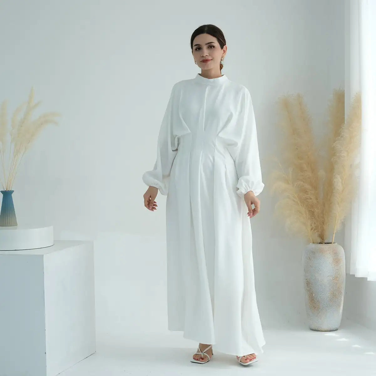عباية نسائية مسلمة بأكمام مرنة من الكتان