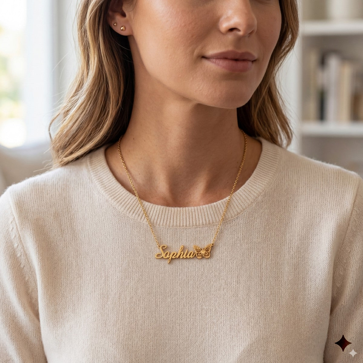 قلادة اسم مخصصة بفراشة الميلاد - عربي وإنجليزي