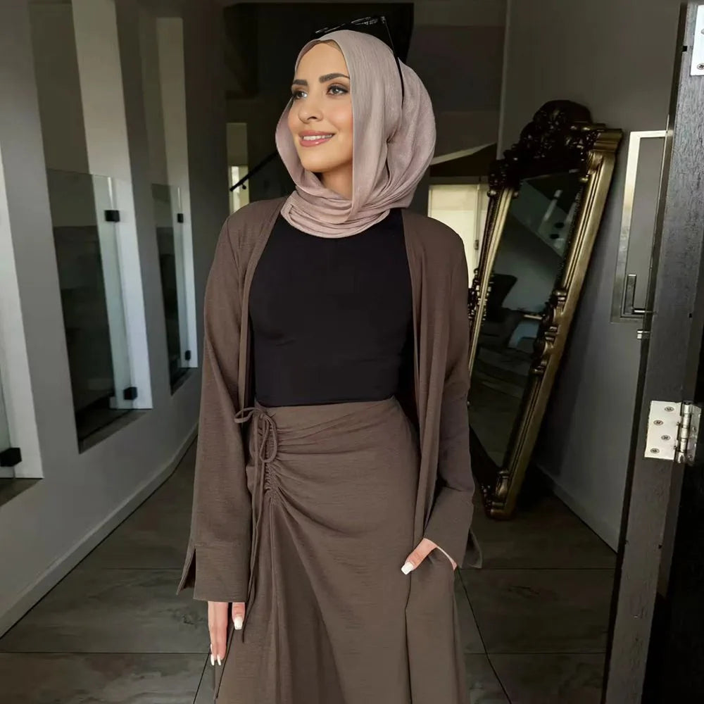 طقم ملابس يومية للنساء المسلمات مكون من قطعتين عباية مفتوحة مع تنورة #251091