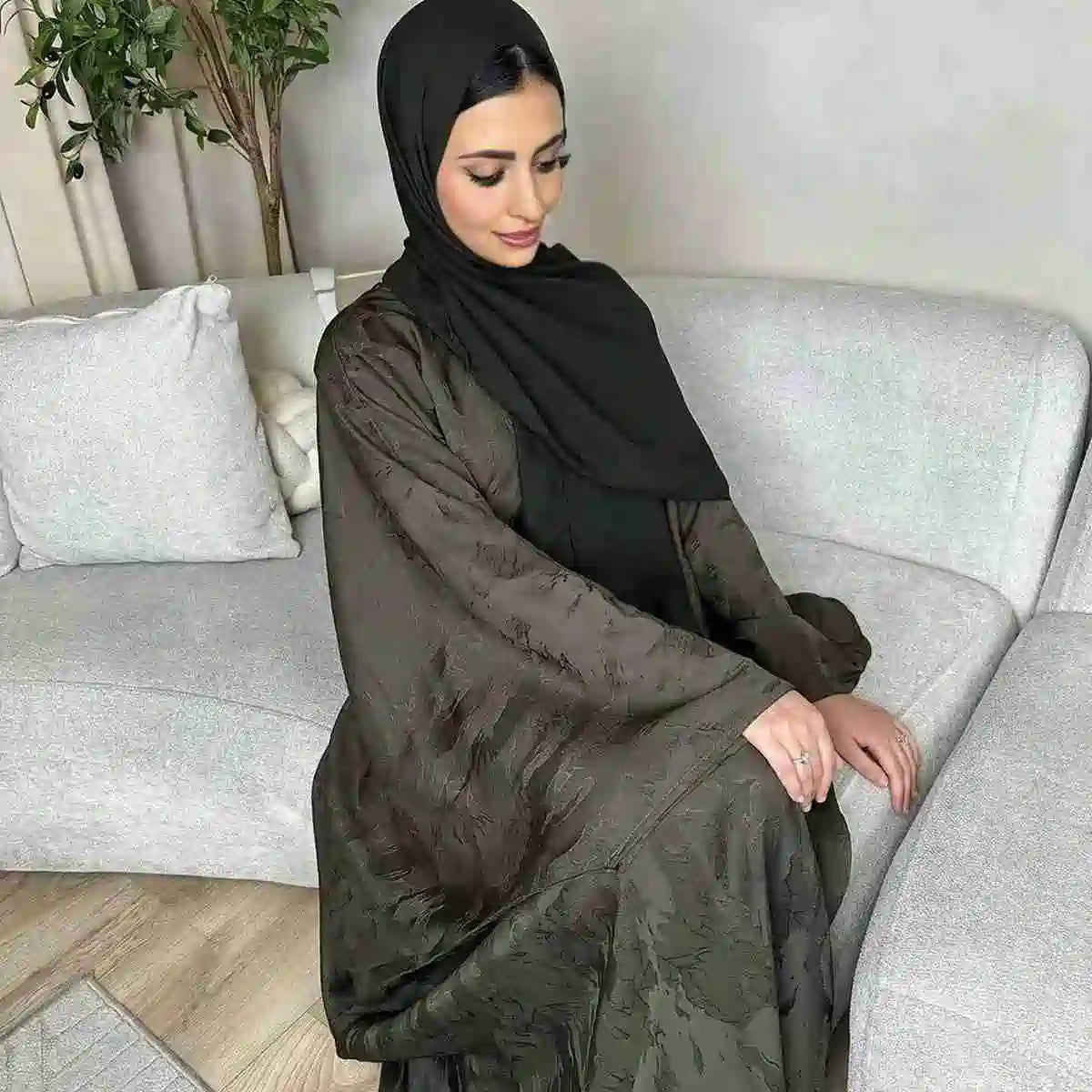 فستان عباية ساتان جاكار ثلاثي الأبعاد #25002