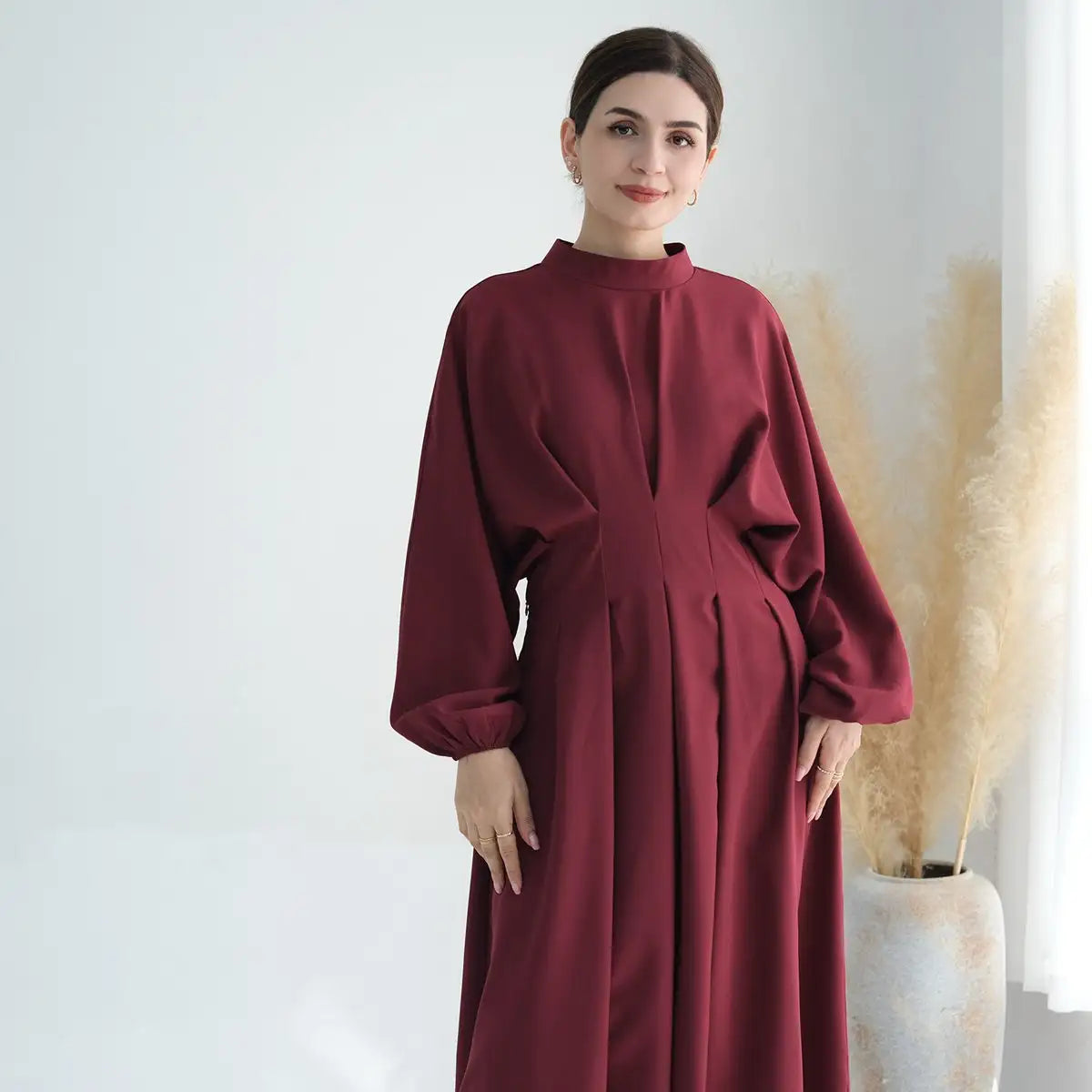 عباية نسائية مسلمة بأكمام مرنة من الكتان