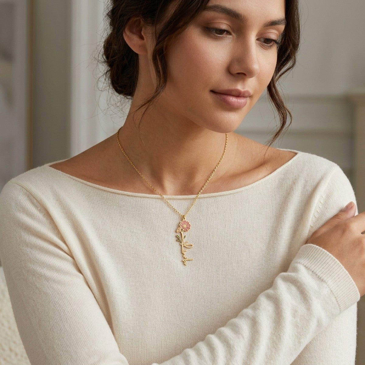 قلادة بالاسم الشخصي مع زهرة الميلاد - عربي وإنجليزي #4