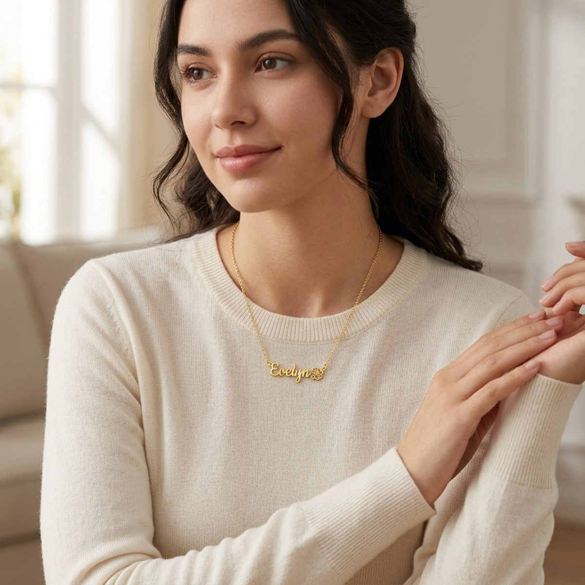 قلادة اسم مخصصة مع باقة زهور شهر الميلاد - عربي وإنجليزي #3